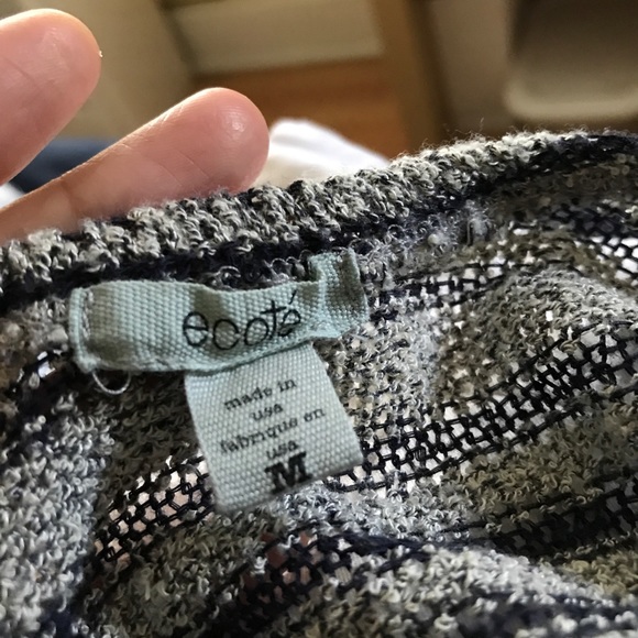 Flowy Cropped Ecoté Tank - Picture 3 of 3